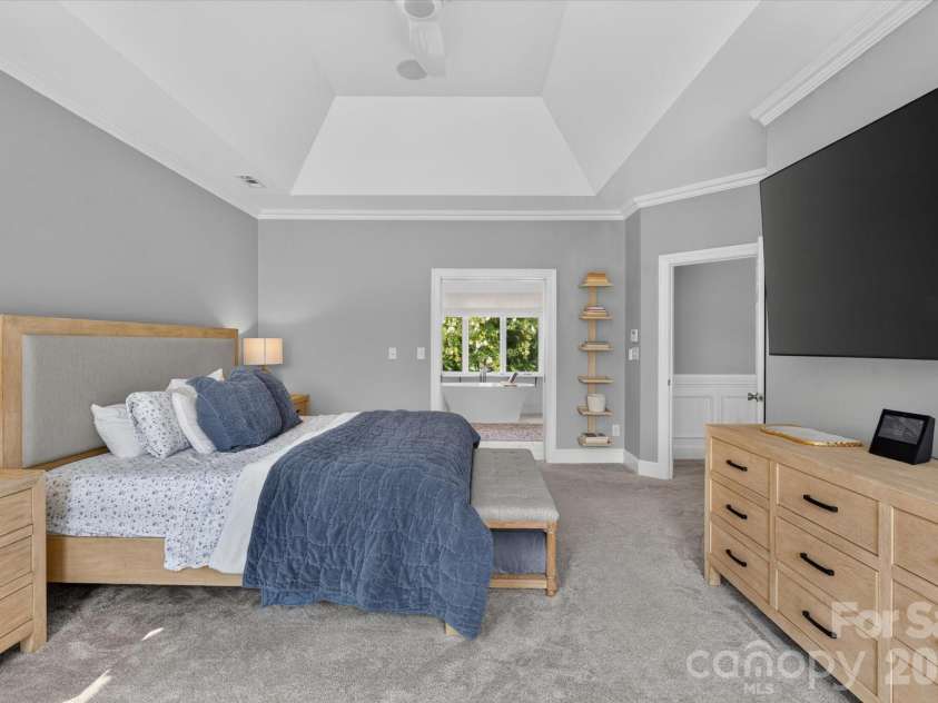 11423 Colonial Country Lane, Charlotte, NC 28277.  MLS# CAR4400807, YatesRealty ID 35556. 