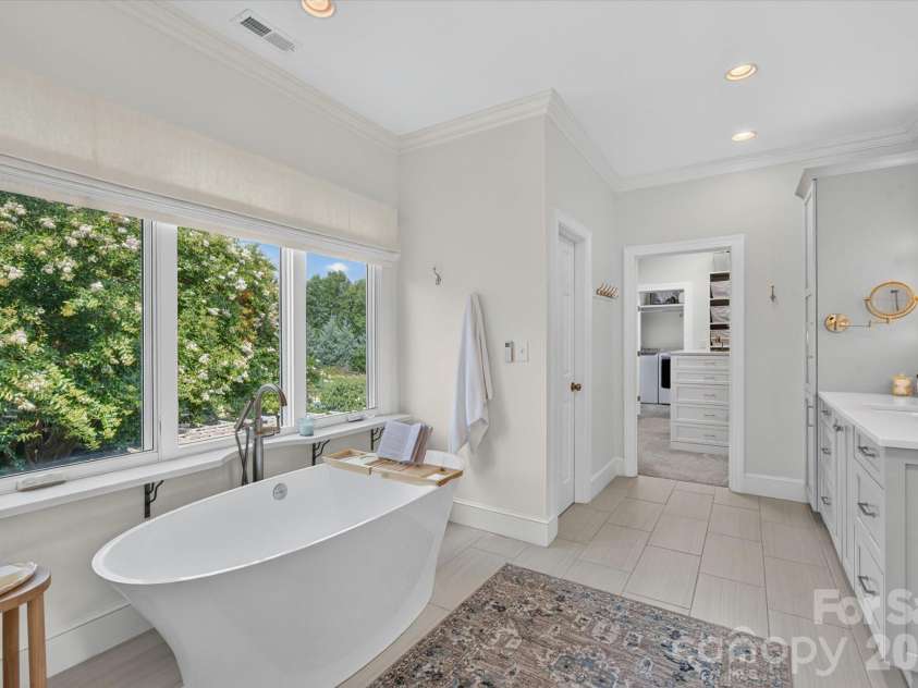 11423 Colonial Country Lane, Charlotte, NC 28277.  MLS# CAR4400807, YatesRealty ID 35556. 