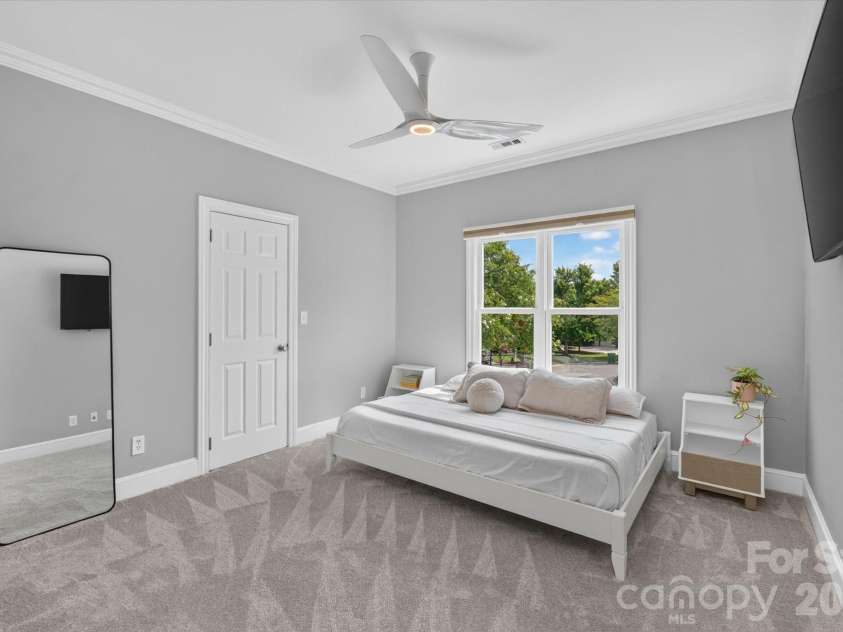 11423 Colonial Country Lane, Charlotte, NC 28277.  MLS# CAR4400807, YatesRealty ID 35556. 