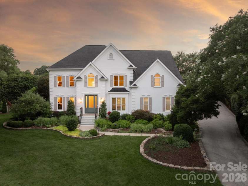 11423 Colonial Country Lane, Charlotte, NC 28277.  MLS# CAR4400807, YatesRealty ID 35556. 