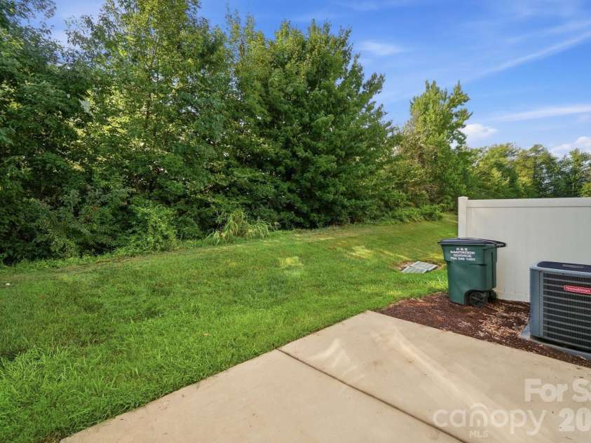 7495 Red Mulberry Way, Charlotte, NC 28273.  MLS# CAR4400539, YatesRealty ID 35557. 