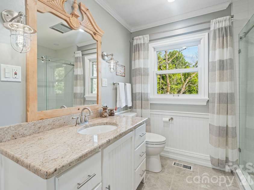 6296 Southlake Drive, Hickory, NC 28601.  MLS# CAR4400740, YatesRealty ID 35558. 