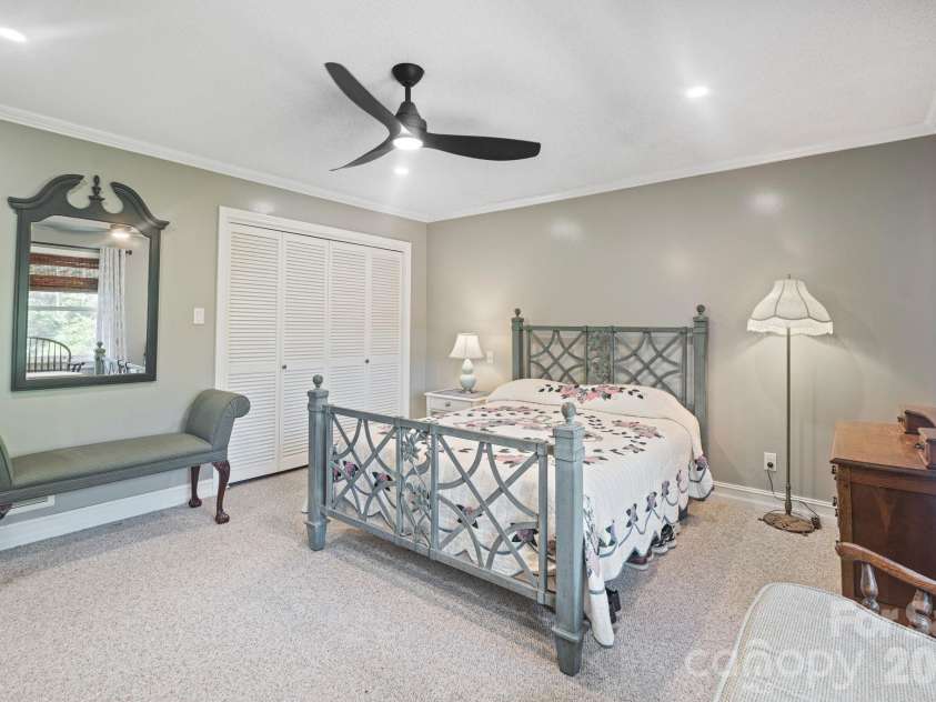 6296 Southlake Drive, Hickory, NC 28601.  MLS# CAR4400740, YatesRealty ID 35558. 