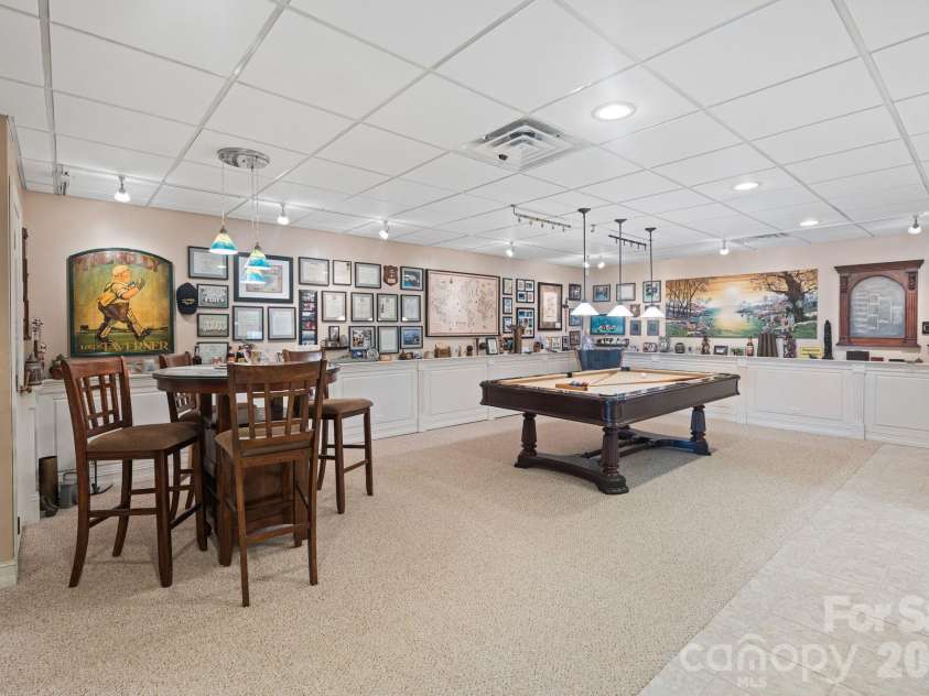 6296 Southlake Drive, Hickory, NC 28601.  MLS# CAR4400740, YatesRealty ID 35558. 