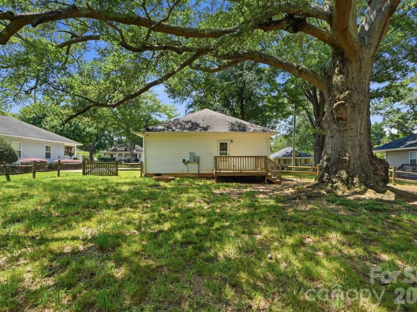 206 Sixth Street, Belmont, NC 28012.  MLS# CAR4399946, YatesRealty ID 35560. Backyard