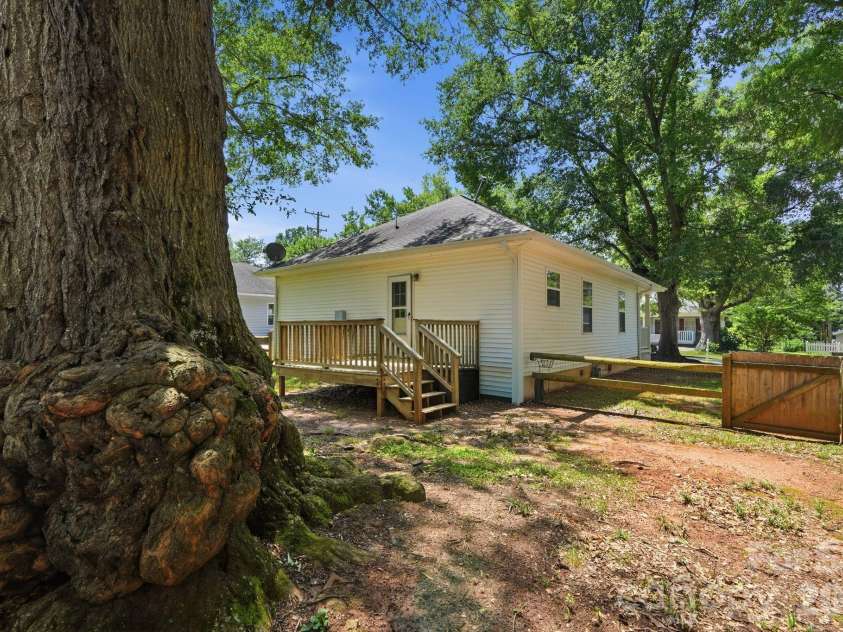 206 Sixth Street, Belmont, NC 28012.  MLS# CAR4399946, YatesRealty ID 35560. Backyard