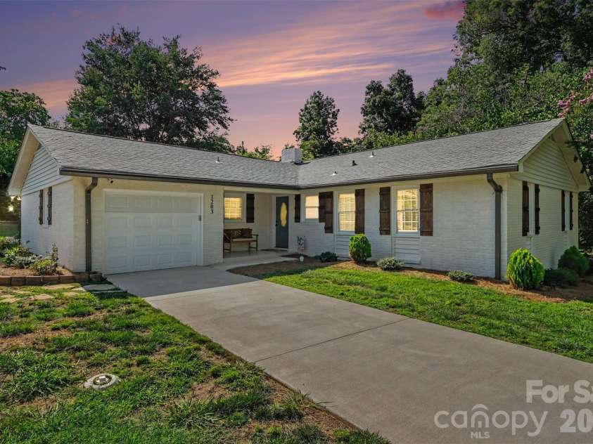 1203 Flintshire Drive, Albemarle, NC 28001.  MLS# CAR4399160, YatesRealty ID 35561. 