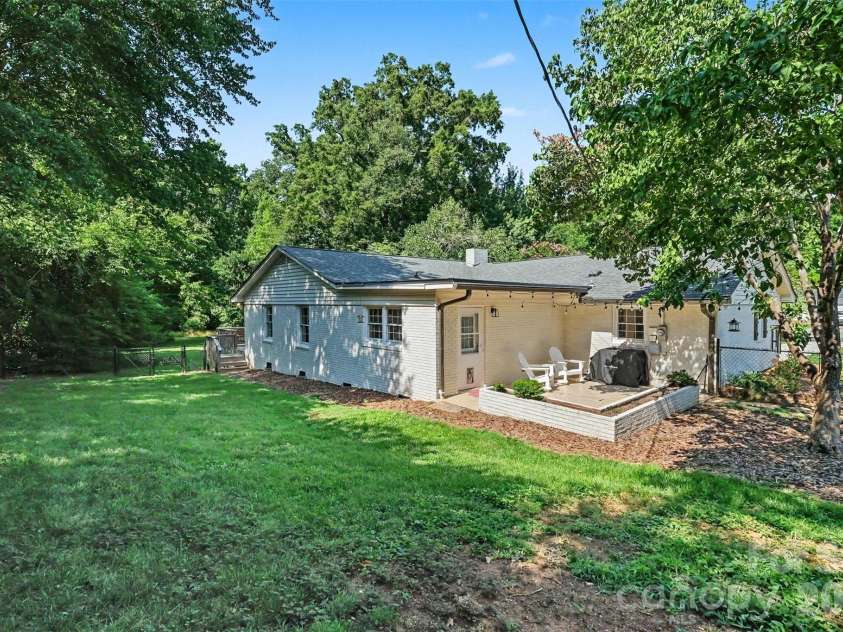 1203 Flintshire Drive, Albemarle, NC 28001.  MLS# CAR4399160, YatesRealty ID 35561. 