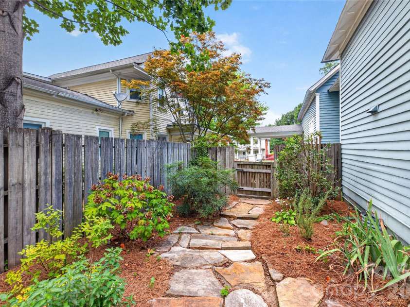 403 Franklin Street, Monroe, NC 28112.  MLS# CAR4399211, YatesRealty ID 35562. 