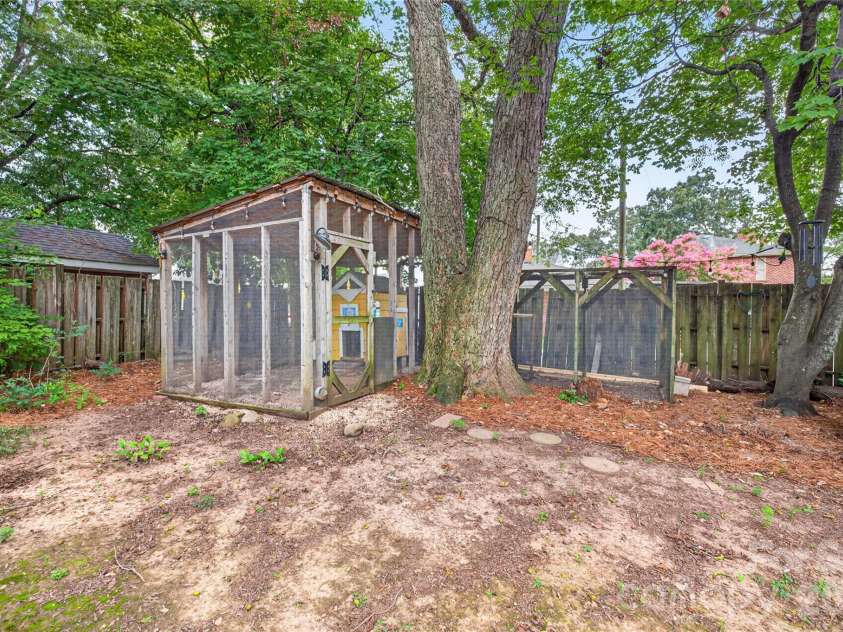403 Franklin Street, Monroe, NC 28112.  MLS# CAR4399211, YatesRealty ID 35562. 
