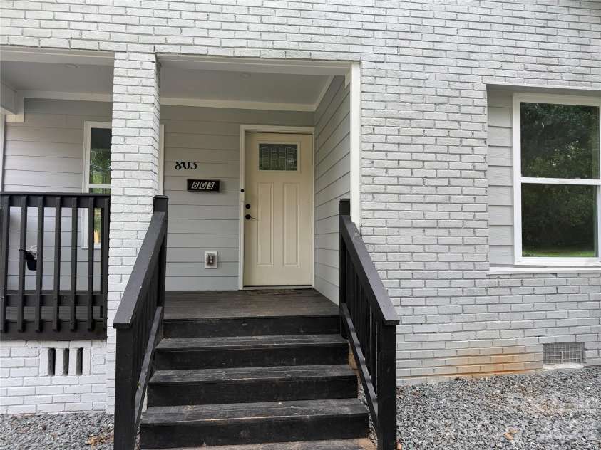 803 Gordon Street, Monroe, NC 28112.  MLS# CAR4398080, YatesRealty ID 35563. 