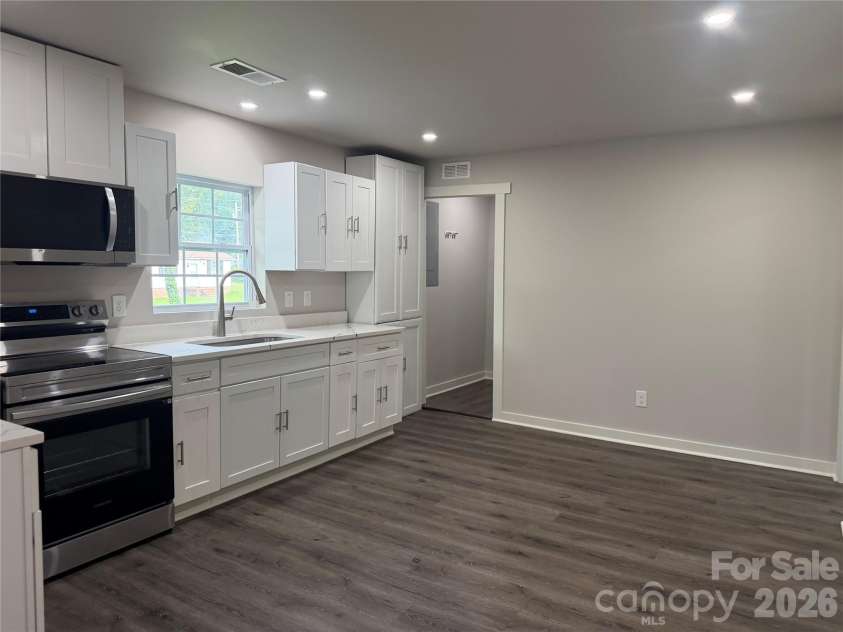 803 Gordon Street, Monroe, NC 28112.  MLS# CAR4398080, YatesRealty ID 35563. 