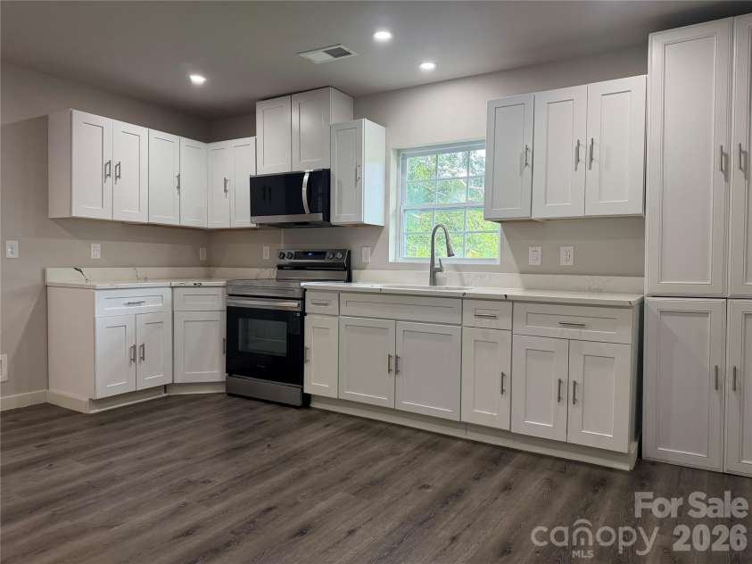 803 Gordon Street, Monroe, NC 28112.  MLS# CAR4398080, YatesRealty ID 35563. 