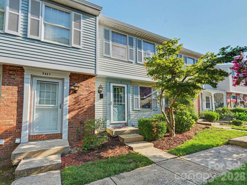 7321 Pebblestone Drive, Charlotte, NC 28212.  MLS# CAR4398675, YatesRealty ID 35564. 