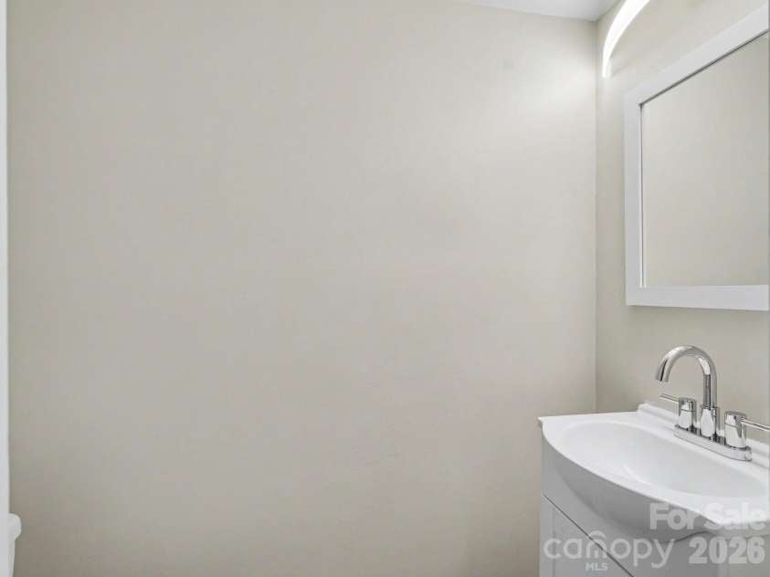 7321 Pebblestone Drive, Charlotte, NC 28212.  MLS# CAR4398675, YatesRealty ID 35564. 