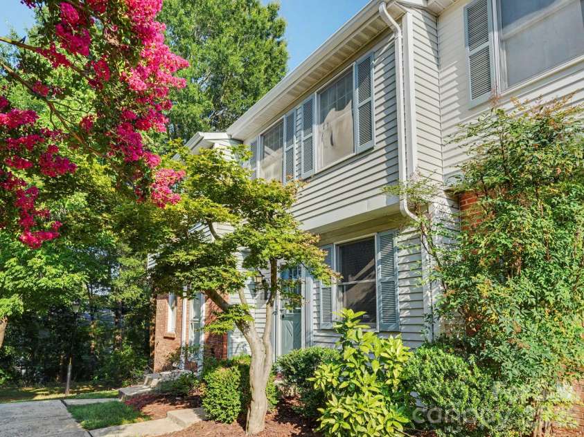 7321 Pebblestone Drive, Charlotte, NC 28212.  MLS# CAR4398675, YatesRealty ID 35564. 