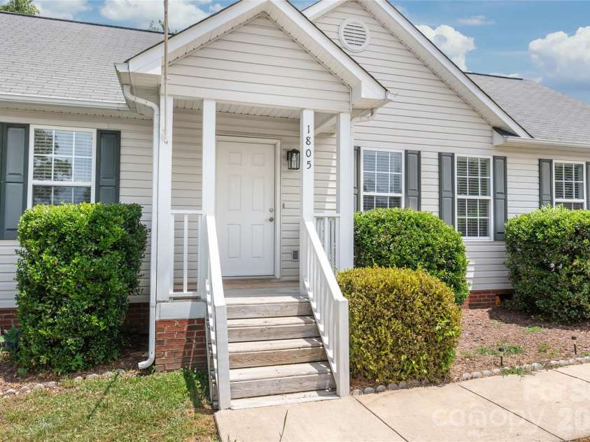 1805 Lawton Drive, Rock Hill, SC 29730.  MLS# CAR4394249, YatesRealty ID 35565. 