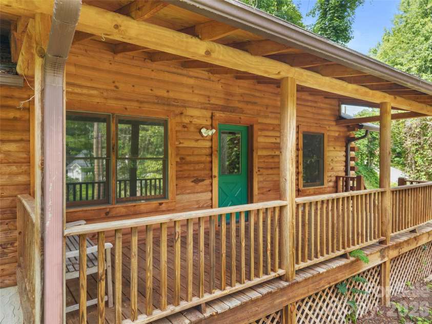 549 Henderson Street, Saluda, NC 28773.  MLS# CAR4396571, YatesRealty ID 35566. 