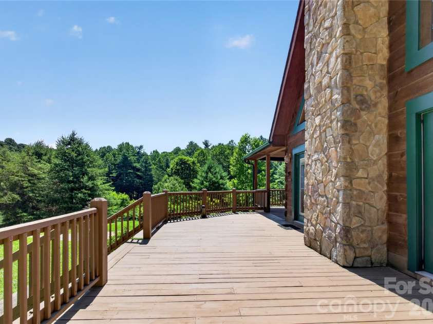 335 Whites Lake Boulevard, Saluda, NC 28773.  MLS# CAR4390961, YatesRealty ID 35568. 