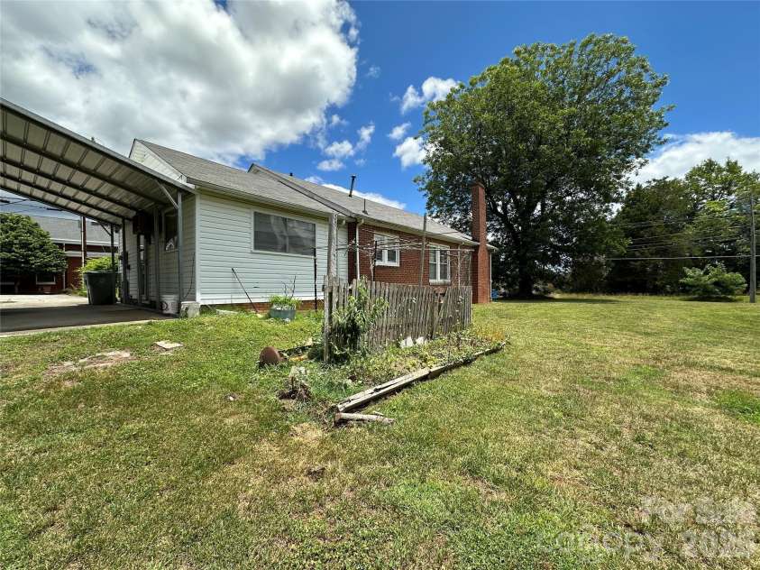 502 Connelly Springs Road, Lenoir, NC 28645.  MLS# CAR4397150, YatesRealty ID 35571. 