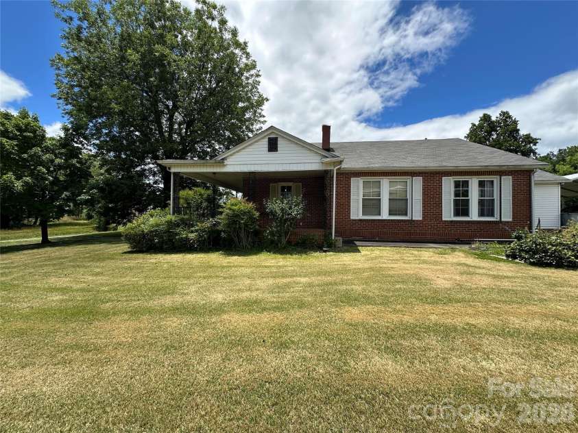 502 Connelly Springs Road, Lenoir, NC 28645.  MLS# CAR4397150, YatesRealty ID 35571. 