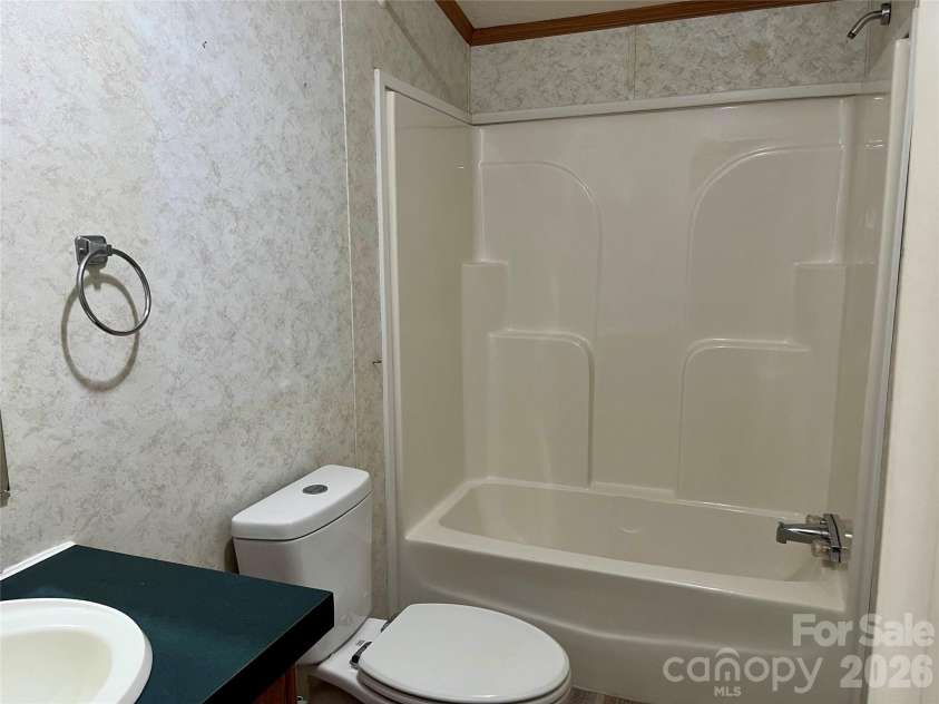 2395 Mount Home Church Road, Morganton, NC 28655.  MLS# CAR4401550, YatesRealty ID 35572. Hall Bath