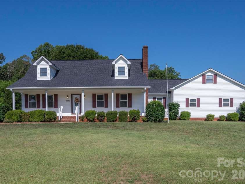 1630 Yadkin Valley Road, Advance, NC 27006.  MLS# CAR4390394, YatesRealty ID 35573. 