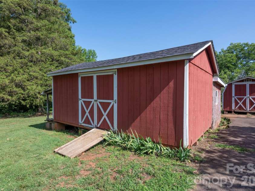 1630 Yadkin Valley Road, Advance, NC 27006.  MLS# CAR4390394, YatesRealty ID 35573. 