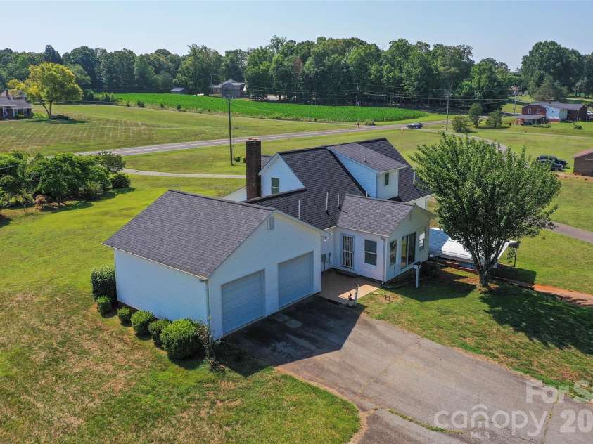 1630 Yadkin Valley Road, Advance, NC 27006.  MLS# CAR4390394, YatesRealty ID 35573. 