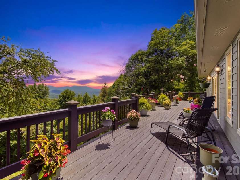 112 Windy Gap Road, Asheville, NC 28804.  MLS# CAR4399896, YatesRealty ID 35574. 