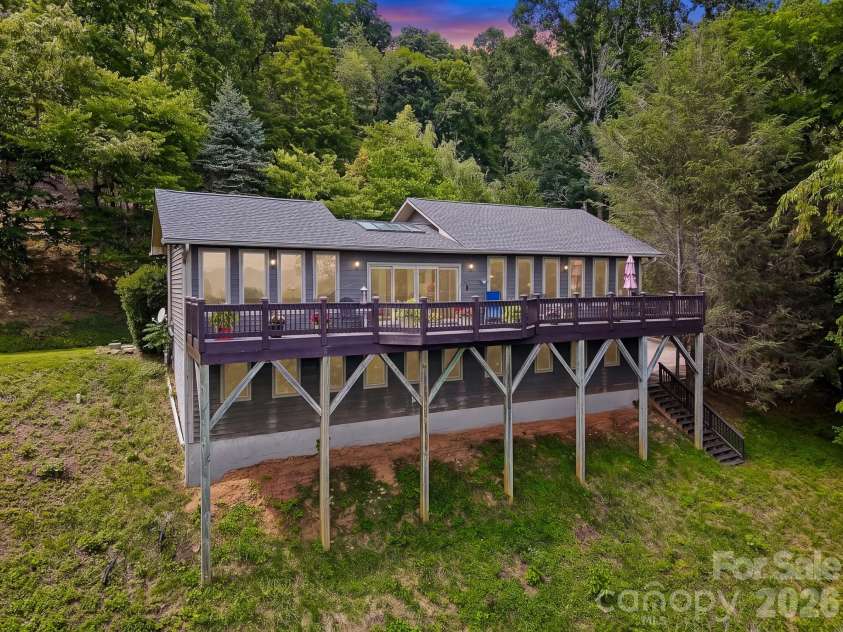 112 Windy Gap Road, Asheville, NC 28804.  MLS# CAR4399896, YatesRealty ID 35574. 