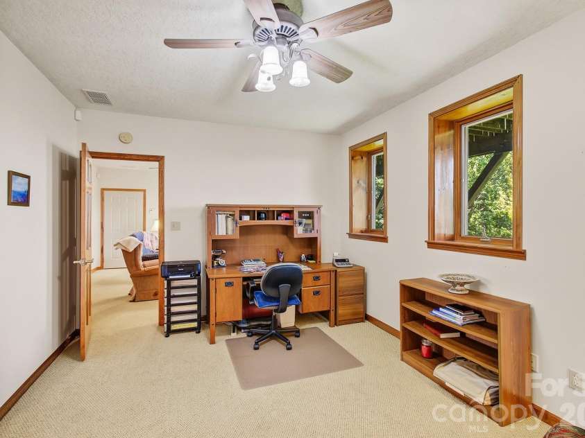 112 Windy Gap Road, Asheville, NC 28804.  MLS# CAR4399896, YatesRealty ID 35574. 