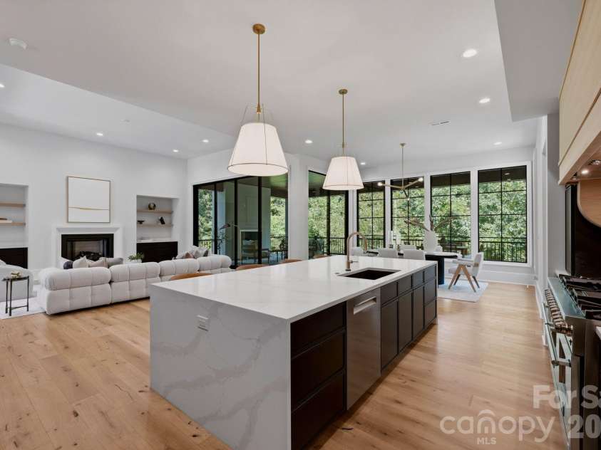 13703 Grand Palisades Parkway, Charlotte, NC 28278.  MLS# CAR4400454, YatesRealty ID 35576. 