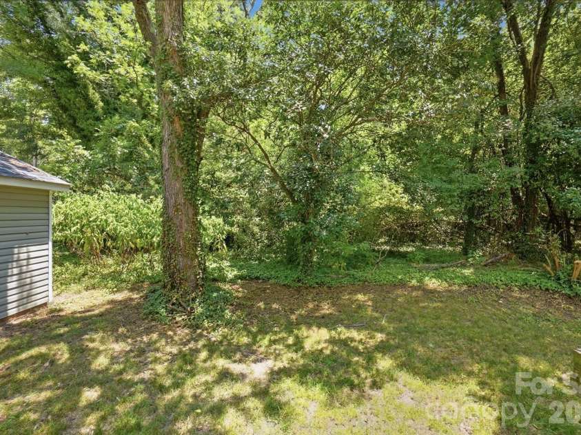 247 Troutman Avenue, Mooresville, NC 28115.  MLS# CAR4399716, YatesRealty ID 35577. 