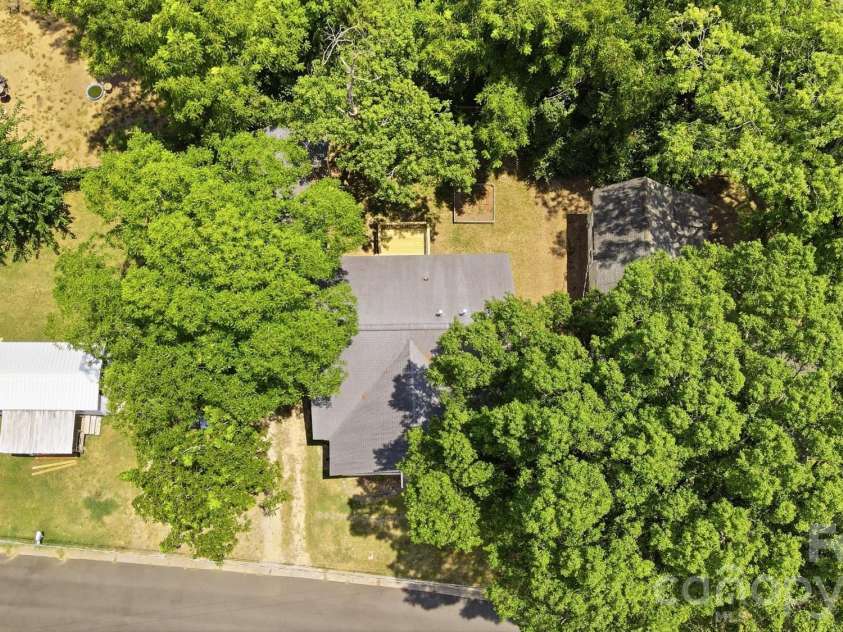 247 Troutman Avenue, Mooresville, NC 28115.  MLS# CAR4399716, YatesRealty ID 35577. 