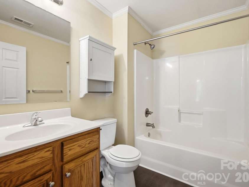 247 Troutman Avenue, Mooresville, NC 28115.  MLS# CAR4399716, YatesRealty ID 35577. Bathroom