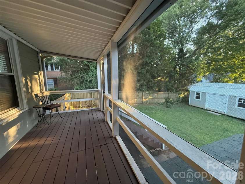 302 College Avenue, Newton, NC 28658.  MLS# CAR4398499, YatesRealty ID 35578. 