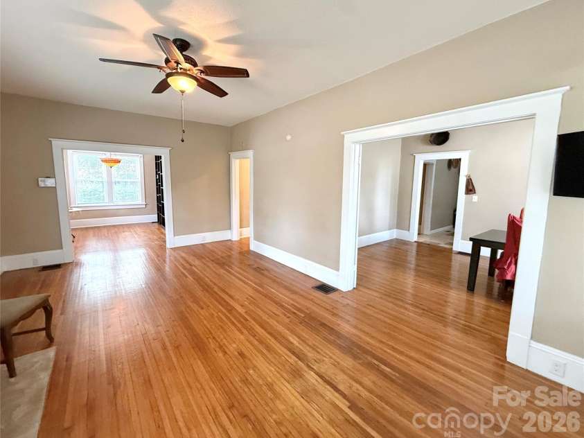 302 College Avenue, Newton, NC 28658.  MLS# CAR4398499, YatesRealty ID 35578. 