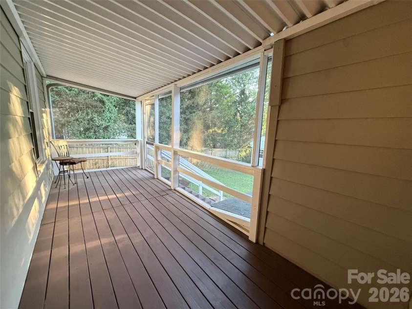 302 College Avenue, Newton, NC 28658.  MLS# CAR4398499, YatesRealty ID 35578. 