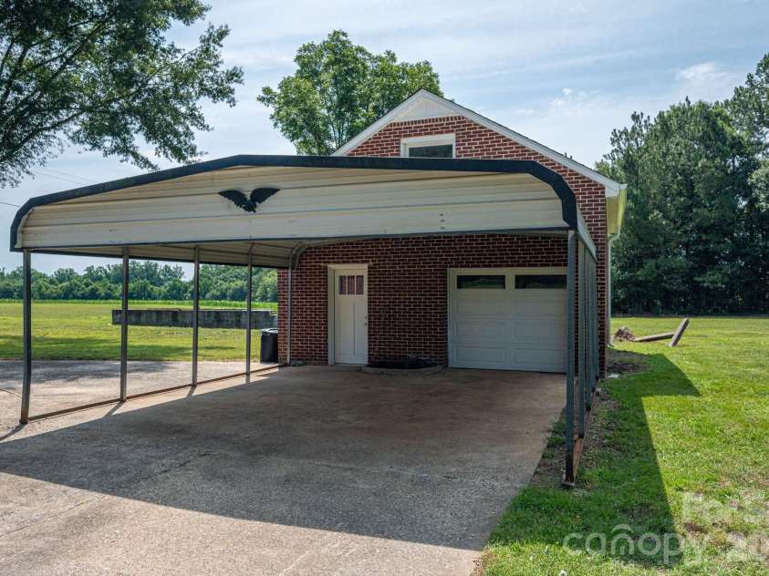 1403 Wehunt Store Road, Cherryville, NC 28021.  MLS# CAR4398432, YatesRealty ID 35579. 
