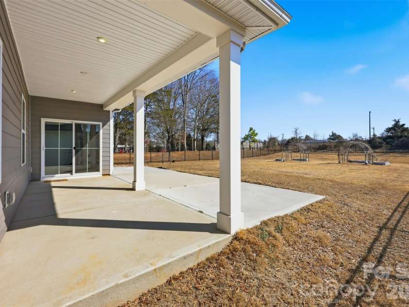 6425 Cumberland Drive, Harrisburg, NC 28075.  MLS# CAR4345358, YatesRealty ID 3558. 
