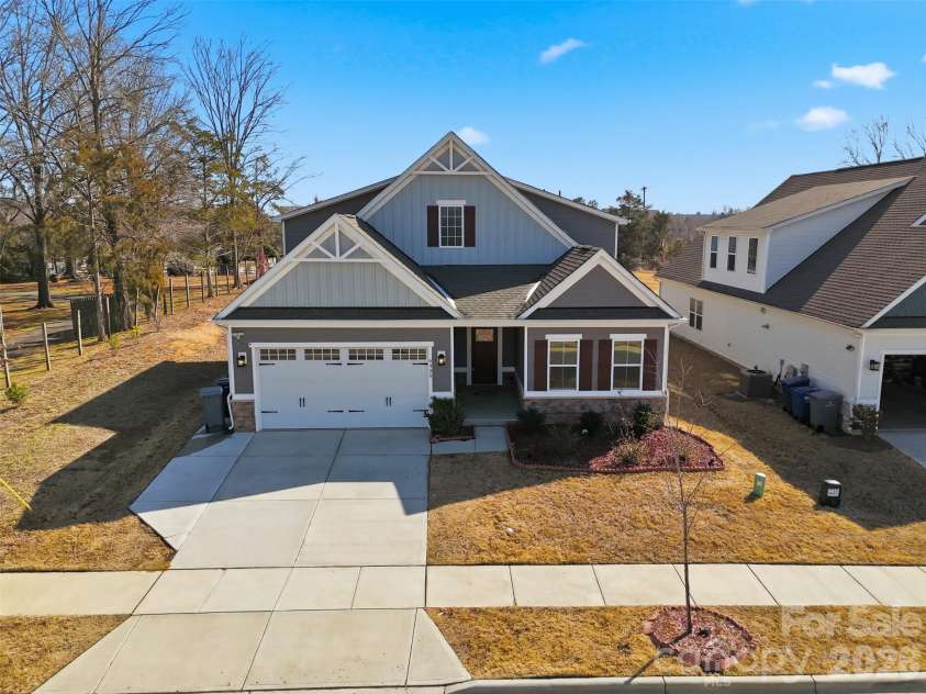 6425 Cumberland Drive, Harrisburg, NC 28075.  MLS# CAR4345358, YatesRealty ID 3558. 