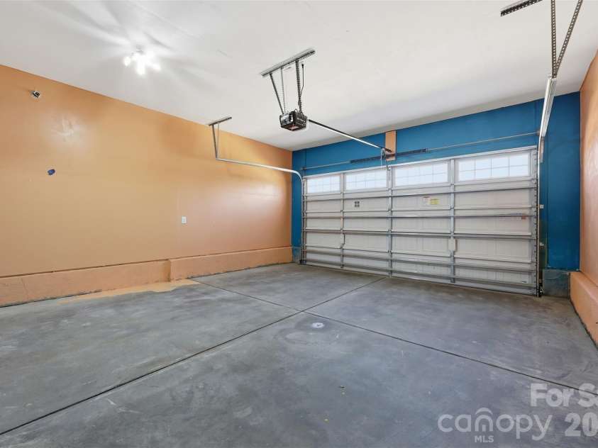 6425 Cumberland Drive, Harrisburg, NC 28075.  MLS# CAR4345358, YatesRealty ID 3558. 