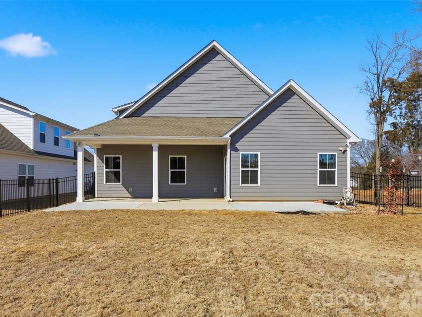 6425 Cumberland Drive, Harrisburg, NC 28075.  MLS# CAR4345358, YatesRealty ID 3558. 