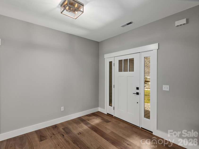 105 Sheila Wynne Drive, Hendersonville, NC 28732.  MLS# CAR4394668, YatesRealty ID 35580. Front entry