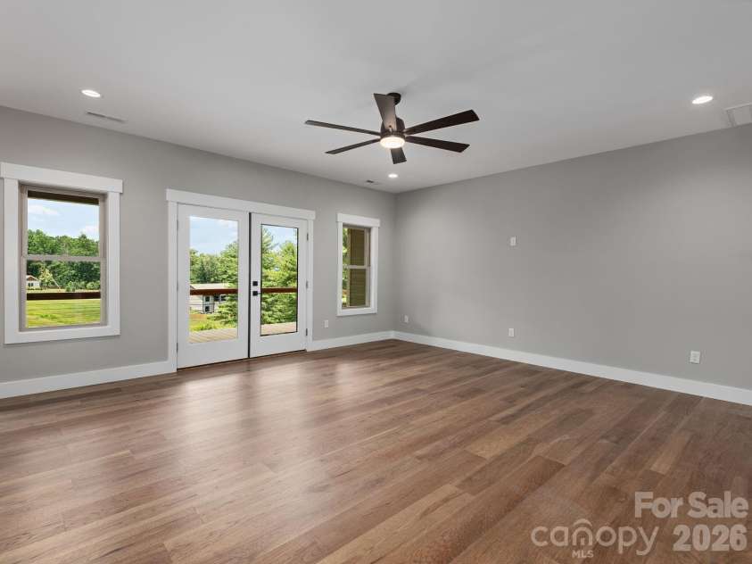 105 Sheila Wynne Drive, Hendersonville, NC 28732.  MLS# CAR4394668, YatesRealty ID 35580. Open main level