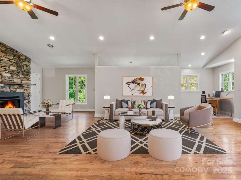 51 Baker Drive, Asheville, NC 28806.  MLS# CAR4296146, YatesRealty ID 35582. 