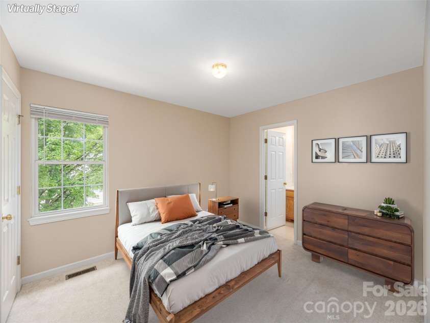 1 Willoughby Run Drive, Asheville, NC 28803.  MLS# CAR4400117, YatesRealty ID 35583. 2nd Bedrrom with an en-suite.  Virtually Staged