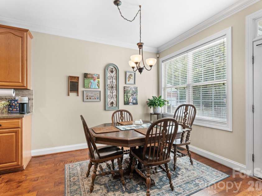 1900 Austin Place Lane, Winston Salem, NC 27127.  MLS# CAR4390396, YatesRealty ID 35585. 