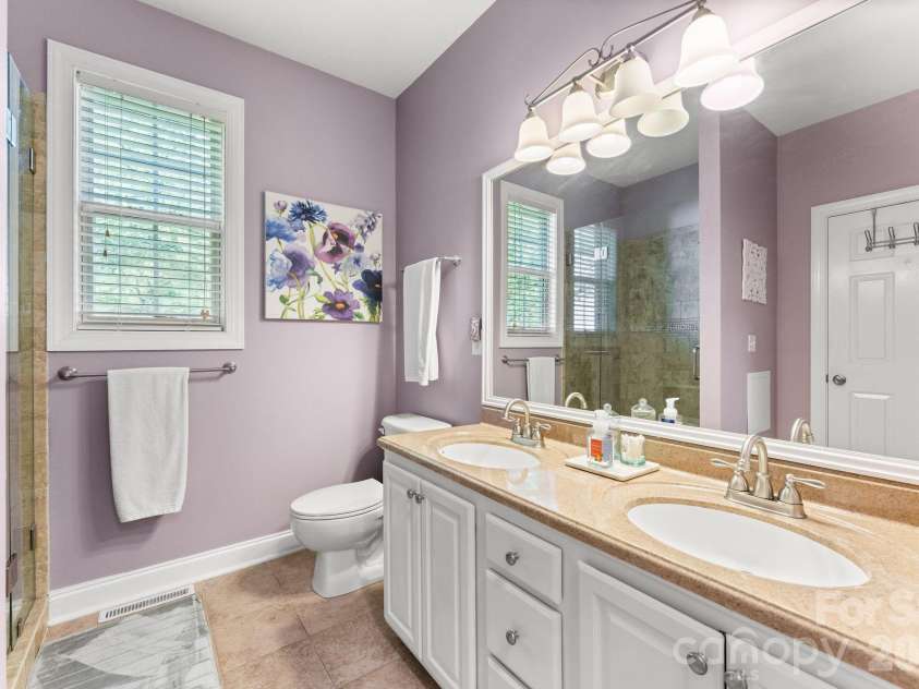 1900 Austin Place Lane, Winston Salem, NC 27127.  MLS# CAR4390396, YatesRealty ID 35585. 